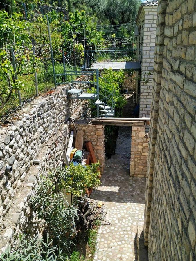 Stone Maisonettes Aigio Exterior photo